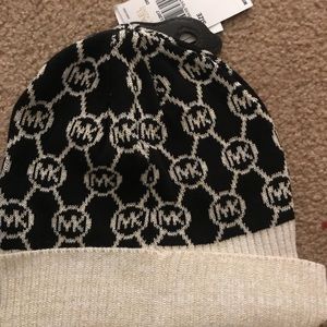 Mk hat